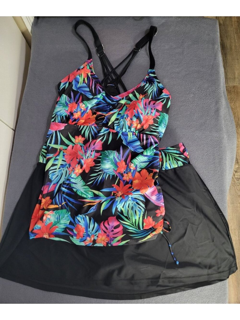 DACI Women's XL Two Piece Tankini Skirt Swimsuit Tropical Black - Picture 1 of 7